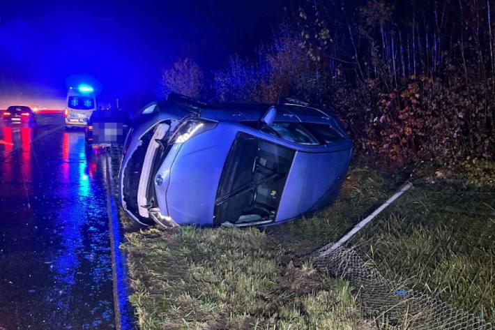 Der Unfall ist wegen stockendem Verkehr ausgelöst worden.