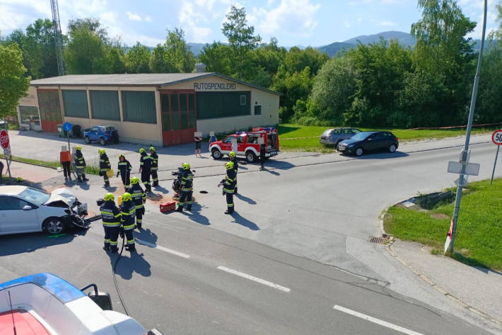 Kollision zwischen Pkw und Motorrad in Köflach