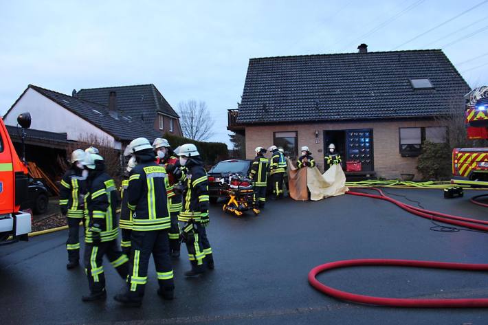 Die Frau konnte in Bad Salzuflen nur noch tot aus der Wohnung geborgen werden