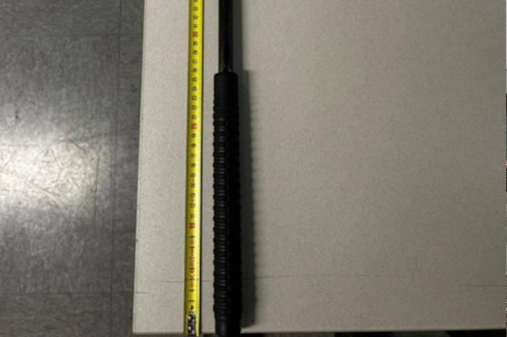 Ein Totschläger wurde sichergestellt.