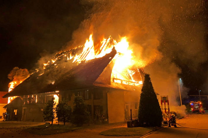 Das Bauernhaus wurde vollkommen zerstört.