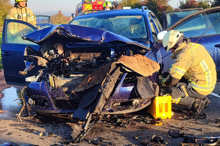 Der Fahrer wurde im Fahrzeug eingeschlossen.