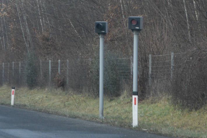 An diesen Stellen wird die Geschwindigkeit gemessen. (Symbolbild)