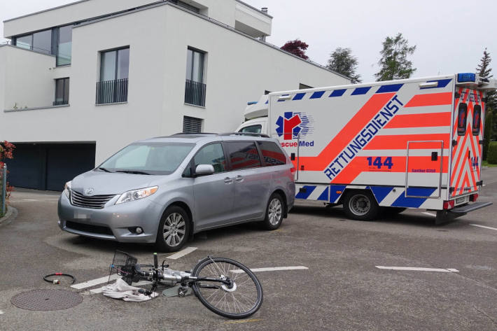 E-Bike-Fahrerin verletzt in Bottighofen