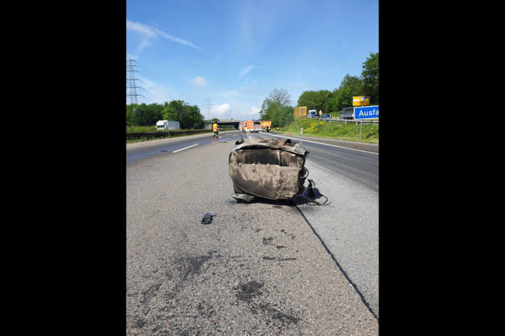 Unfall auf der A42 bei Oberhausen sorgt für stundenlange Sperrung