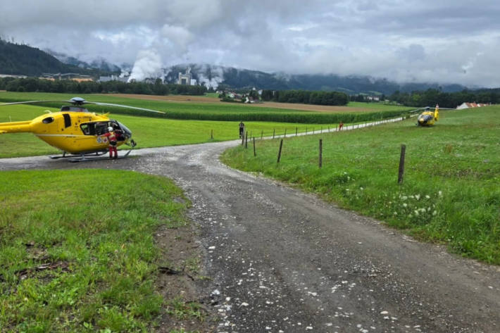 Alle drei Verletzten mussten mit Rettungshubschraubern in Spitäler geflogen werden.