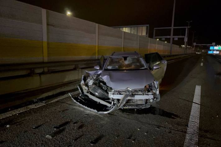 Beim Unfall in Basel auf der A2 verletzte sich eine Person.