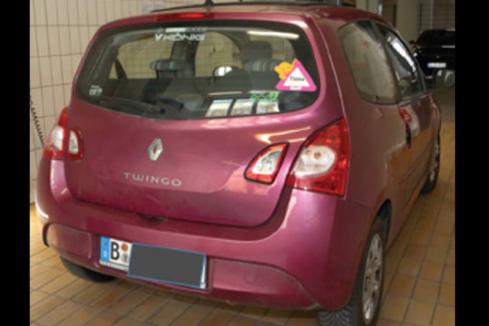 Die Polizei sucht Zeugen, die dieses Fahrzeug gesehen haben.