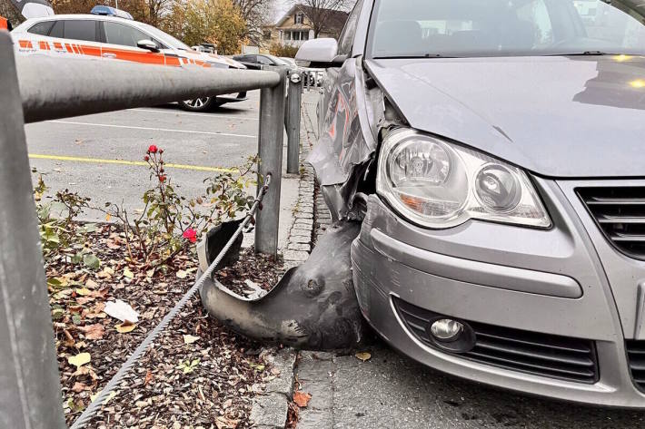 Das Auto wurde beschädigt