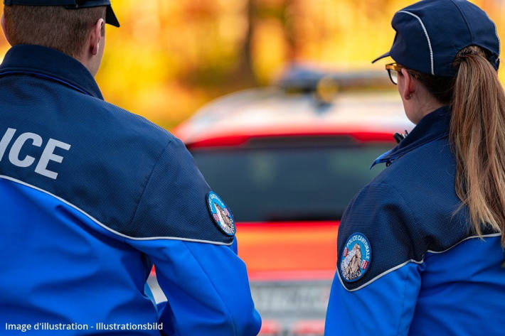 Ein 50-jähriger Mann wird für diverse Straftaten verantwortlich gemacht. Jetzt entscheidet die Staatsanwaltschaft. (Symbolbild)