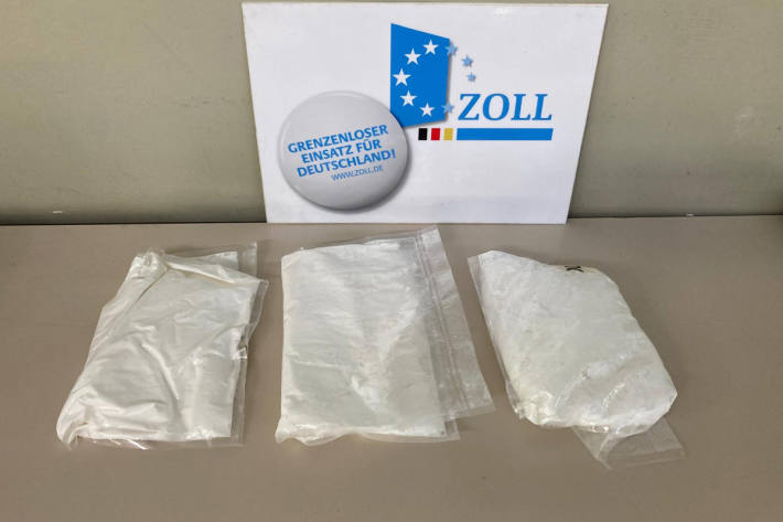 Über drei Kilo Amphetamin stellten die Zöllner sicher.