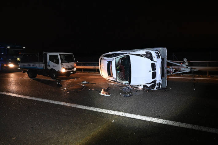 Selbstunfall mit Überlast auf der A1