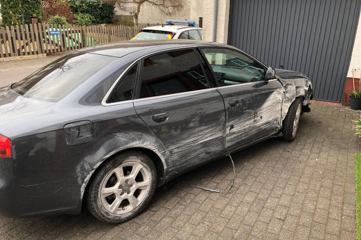 Unfallfahrzeug in Minderlittgen
