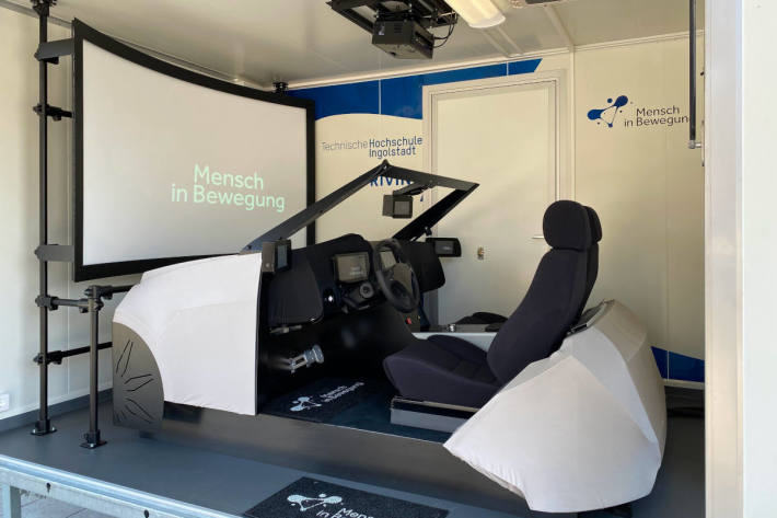 Kantonspolizei Basel-Stadt und Polizei Basel-Landschaft gemeinsam an der AutoMobil Basel 2022