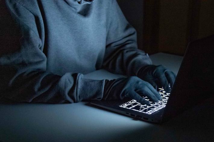 Im Kanton St. Gallen wurden seit mitte Jahr 420 Versuche Betrugsversuche von "falschen Polizisten" registriert.(Symbolbild)