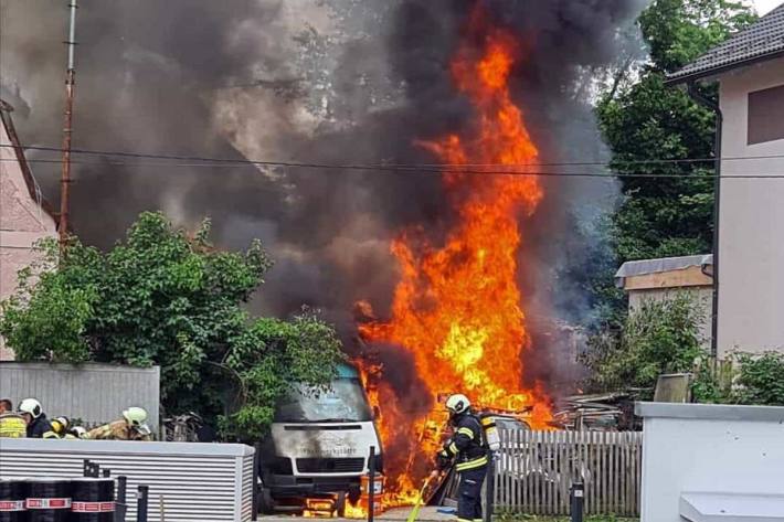 Garagenbrand in Linz