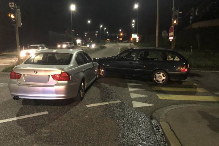 In Pratteln wurde gestern ein vortrittsberechtigtes Auto übersehen.