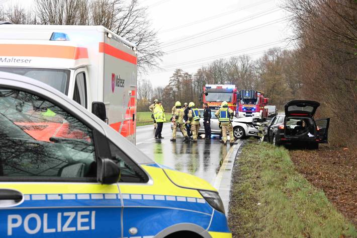 Frontalcrash auf der Landstraße bei Pulheim