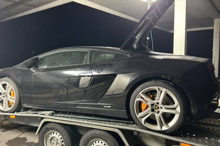 Der Lamborghini wurde zur Sicherung der Abgaben einbehalten.
