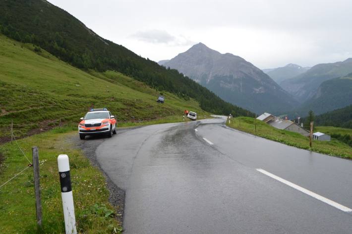 In La Punt- Chamues-ch ist ein Unfall mit zwei verletzten Personen passiert.