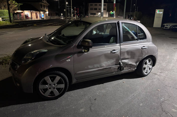 Am Auto der korrekt entgegenkommenden 25-jährigen Lenkerin entstand Sachschaden.