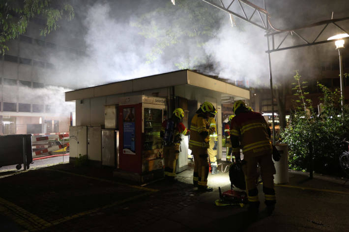 Am Kiosk entstand durch den Brand ein grosser Schaden.