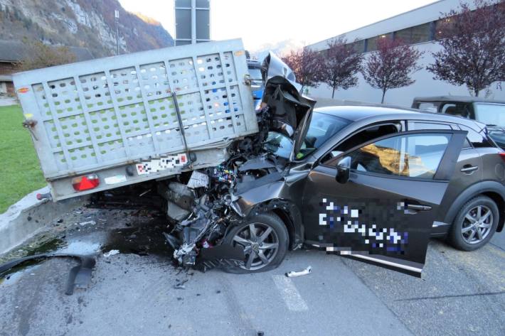 Am Auto ist nach diesem Unfall heute Totalschaden entstanden.