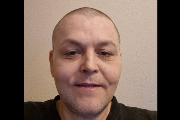 Fotos des vermissten 44-jährigen Mannes.