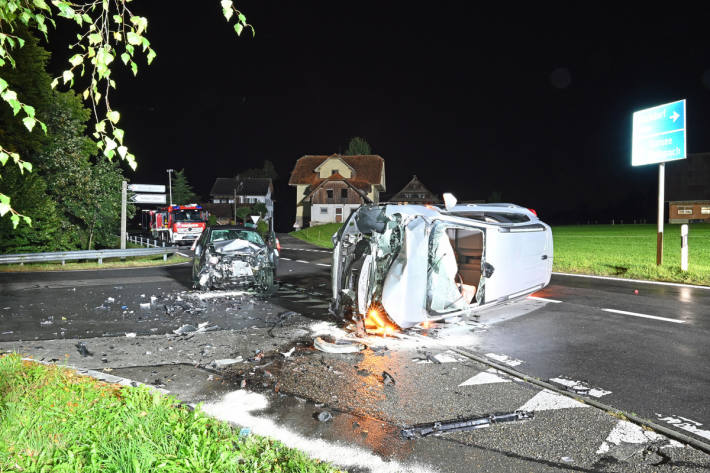 Die Hauptstrasse zwischen Sempach und Rain für rund drei Stunden gesperrt