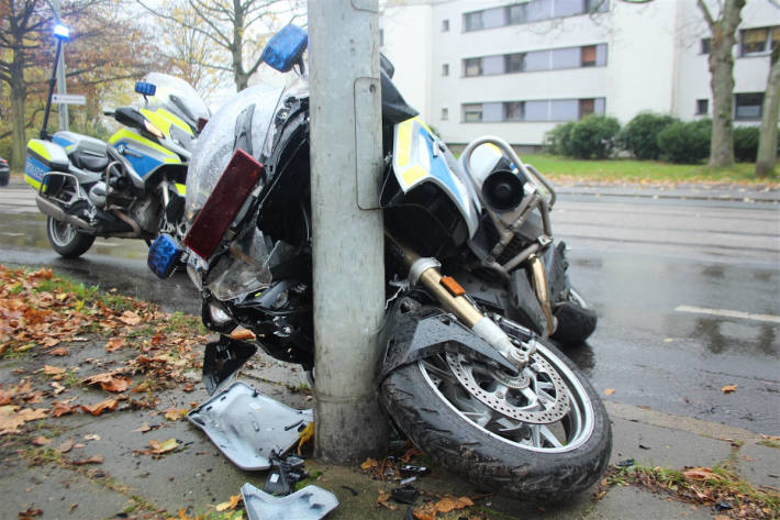 Polizist bei Unfall verletzt