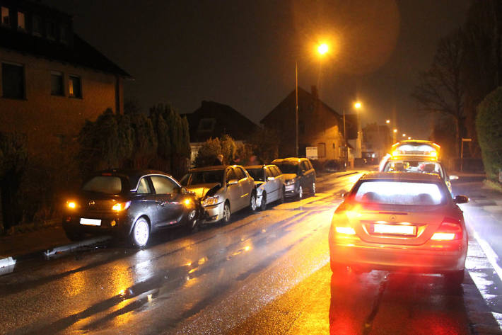 Die Polizei schätzt in Minden den Sachschaden auf etwa 14.000 Euro