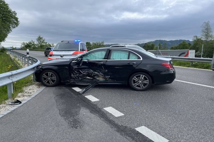 Zwei Verletzte nach dem Unfall