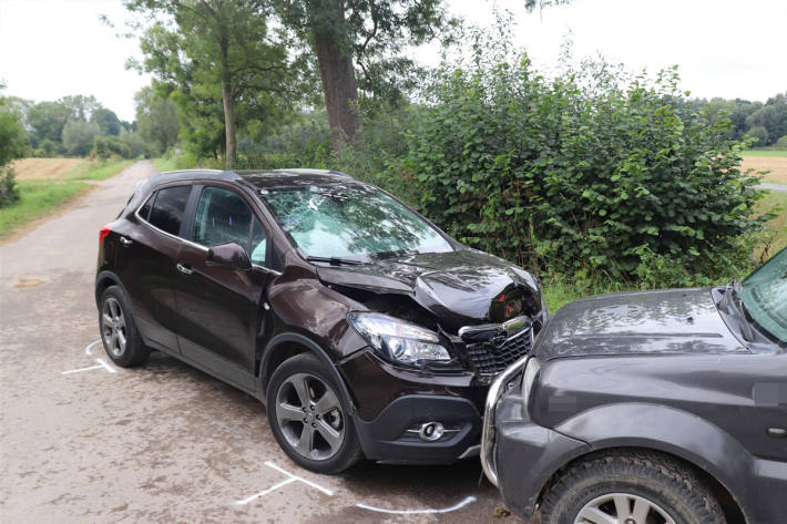 Der Opel-Fahrer wurde schwer verletzt.