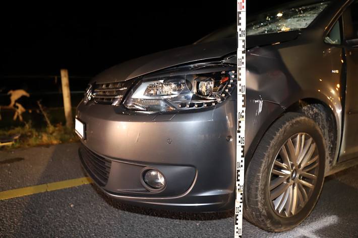 Am Samstag ereignete sich auf der Oberurnerstrasse in Näfels ein Verkehrsunfall