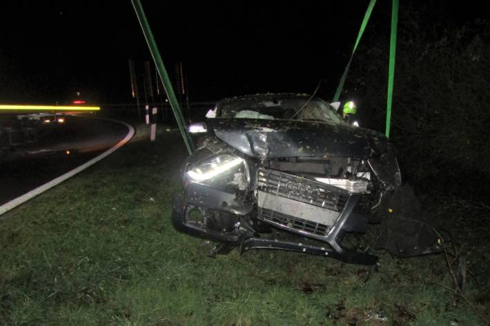 Totalschaden nach Unfall in Benken.