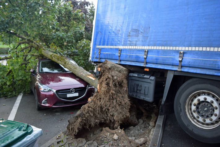 Unfallsituation auf der A2 bei Rothenburg