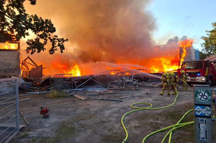 Die Turnhalle wurde bei dem Brand vollständig zerstört.