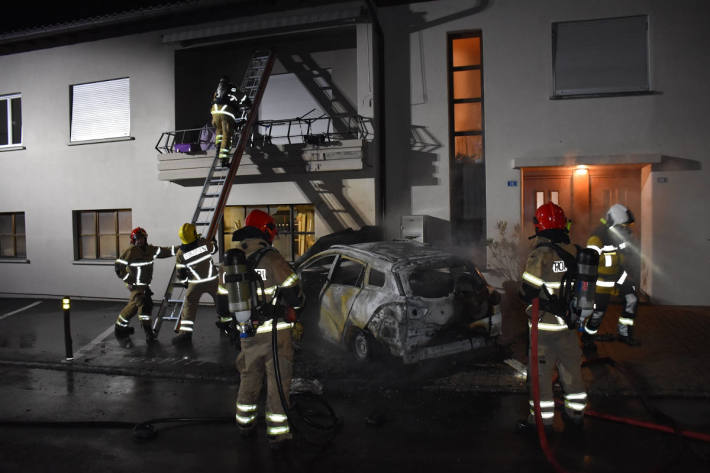 Personenwagen in Brand geraten