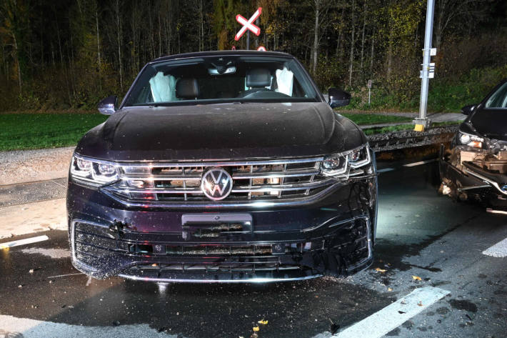 Der Sachschaden beläuft sich auf rund 35'000 Franken.