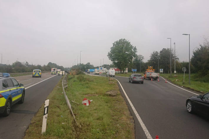 Unfallstelle auf der A45 bei Neuburg