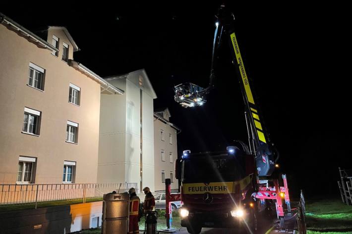 In Buchs SG ist eine Frau gestern während dem Wohnungsbrand ums Leben gekommen.