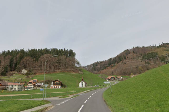 Beim Abbiegen auf die Büschigasse erfasste die Autofahrerin den Motorradfahrer.