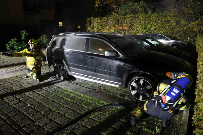 Auch beim Brand an der Gotthardstrasse entstand Totalschadem am Auto.