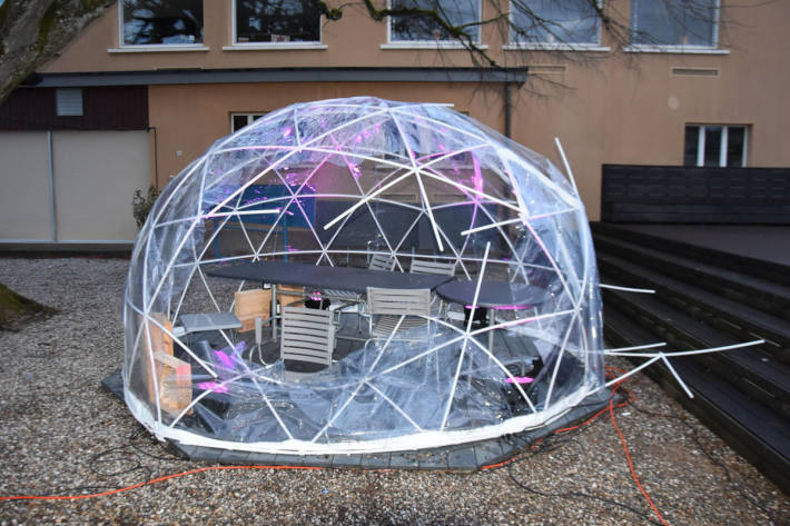 Vandalen wüten im Aussenbereich eines Restaurant in Niedergösgen