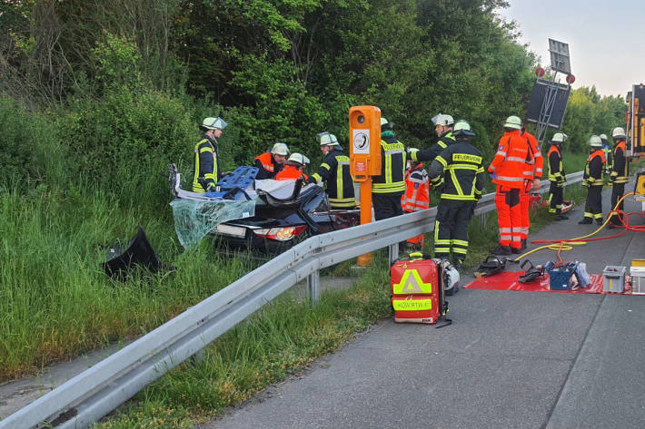 Zwei Verletzte bei Verkehrsunfall auf der A3 Königswinter