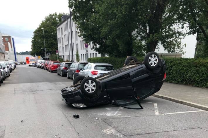 Der Fahrer wurde leicht verletzt