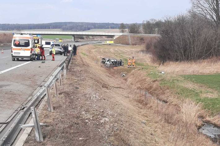 Nach dem Unfall kam es zu Verkehrsbehinderungen