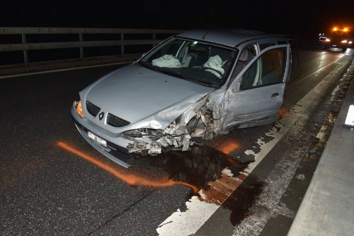 Totalschaden auf der N13 bei Cazis GR.