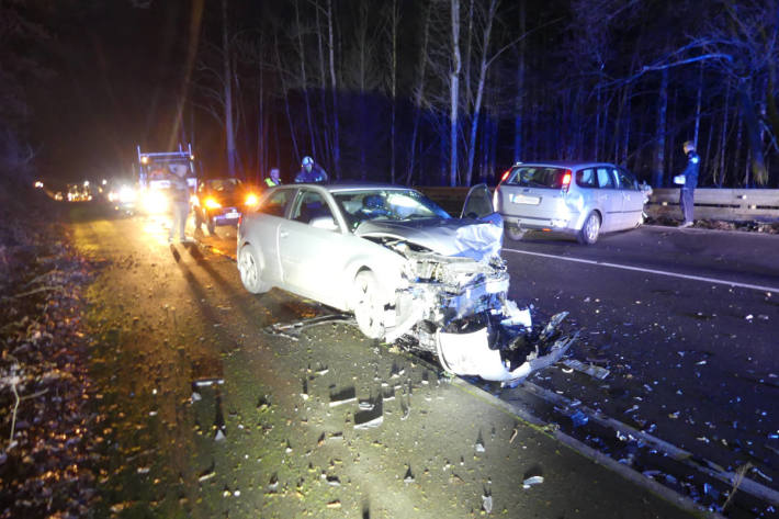 Zwei Verletzte bei Frontalkollision