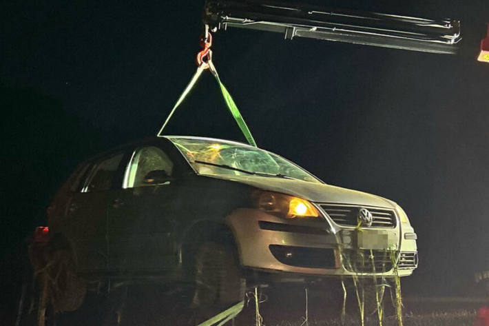 Nach Unfall im Wiesland liegen geblieben 